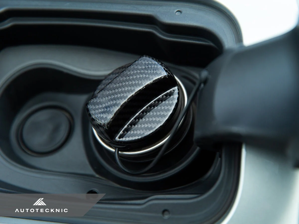AutoTecknic Dry Carbon Competition Fuel Cap Cover - G20 3-Series