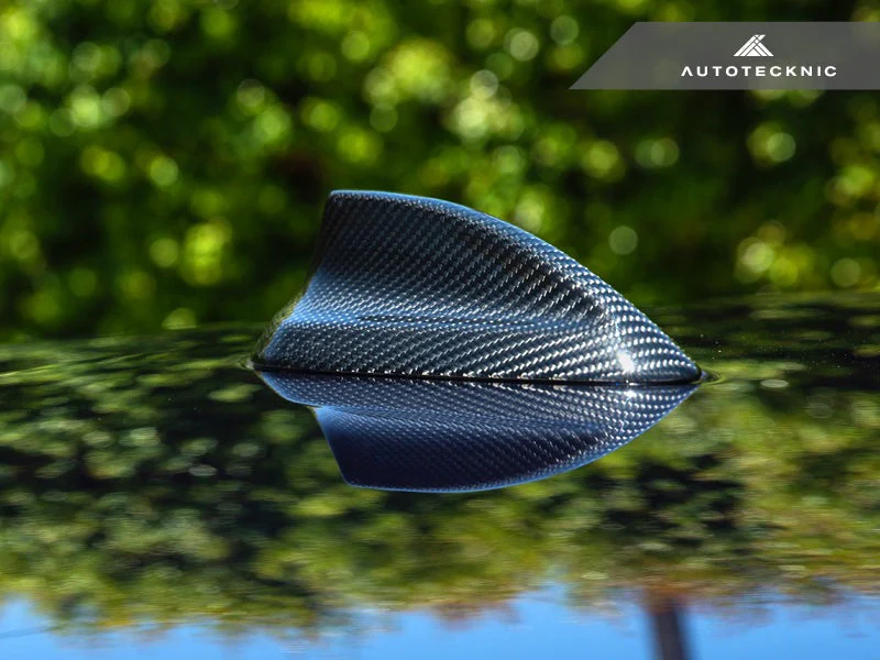 AutoTecknic Dry Carbon Roof Antenna Cover - F97 X3M | F98 X4M - Image 2