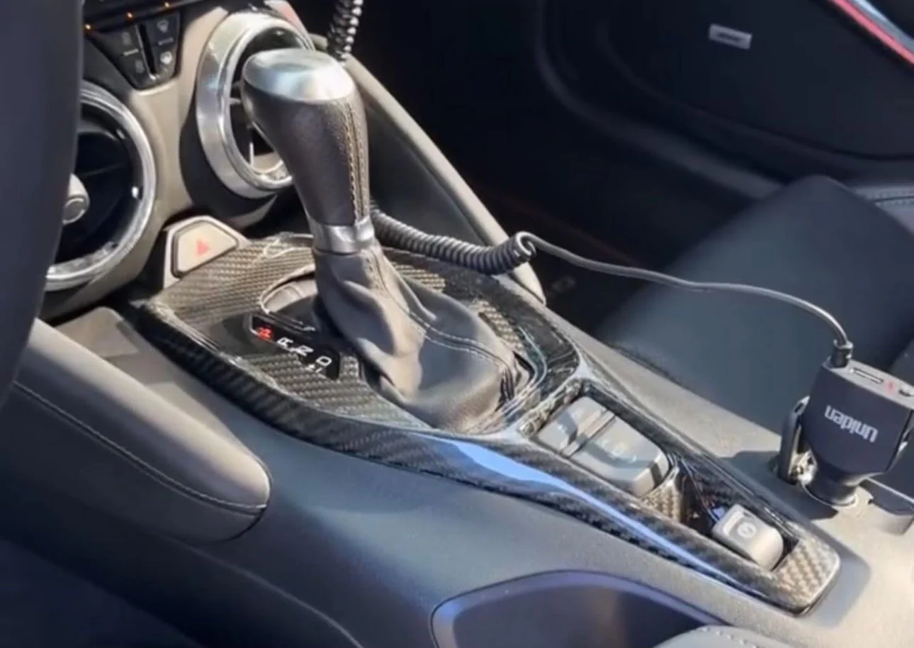 CAMARO 16-24 CENTER CONTROL PANEL CARBON FIBER COVER - Image 8