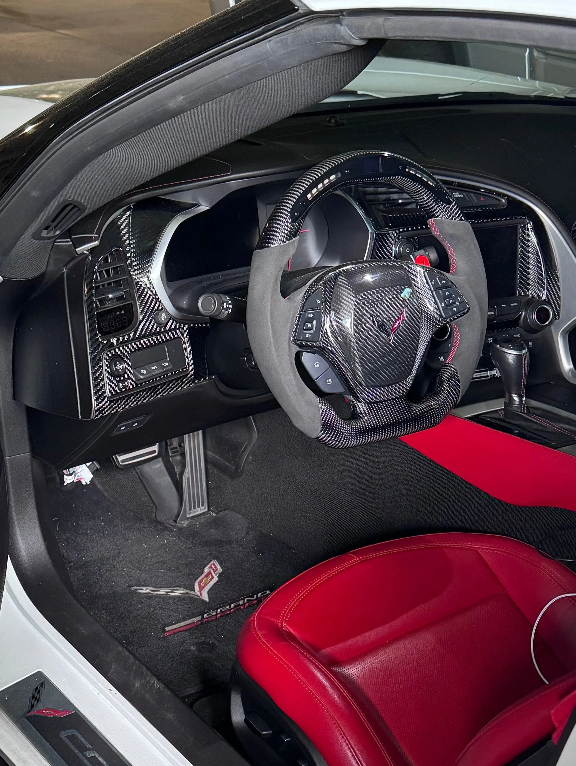CORVETTE 14-19 CARBON FIBER AIRBAG COVER - Image 4