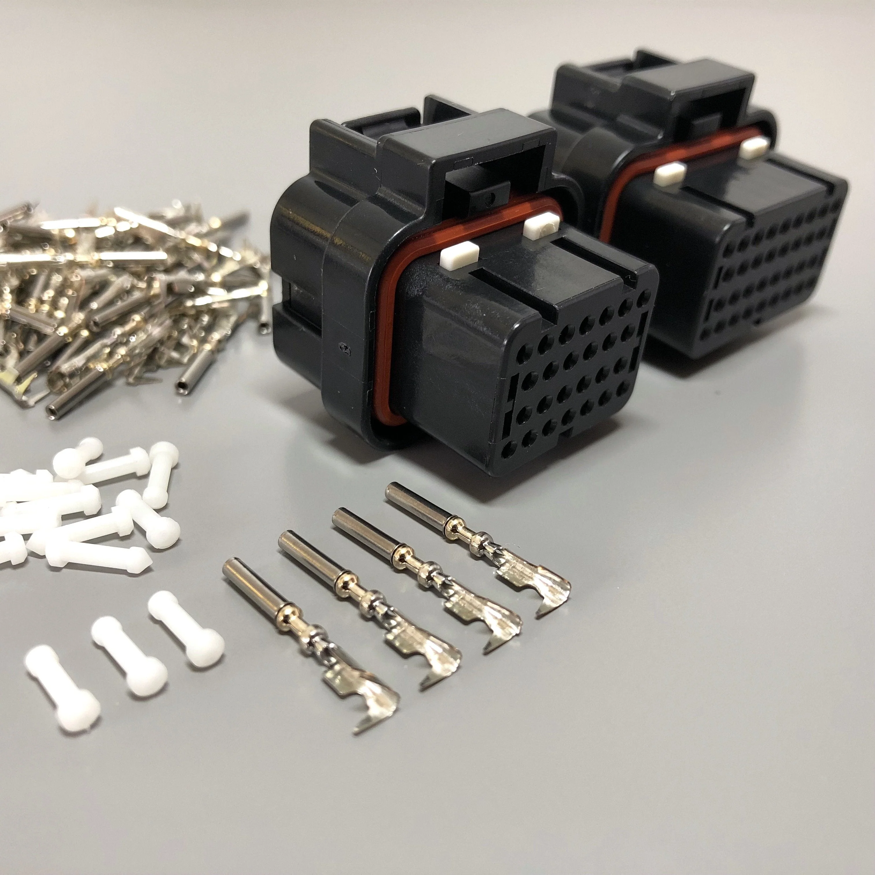 MoTeC PDM Connector Plug Clip Kit", "PDM15", "PDM30", "E888", "26-Pin + 34-Pin - Image 4