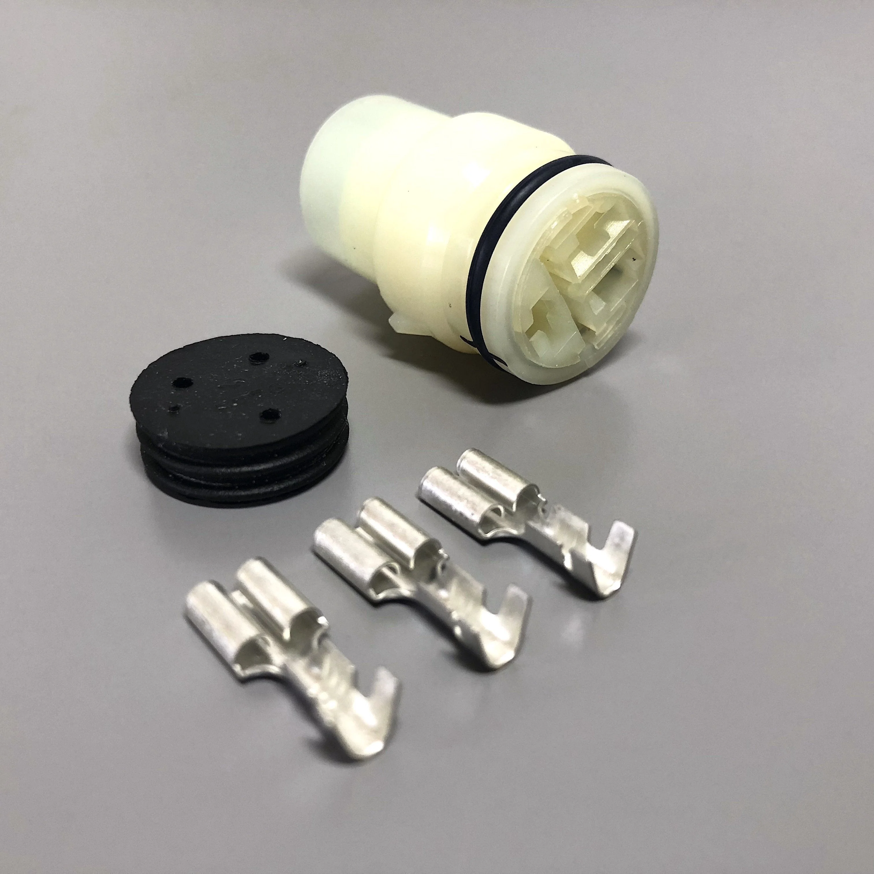Nippon Denso 3-Pin Round Alternator Regulator Connector Plug Kit - Image 4