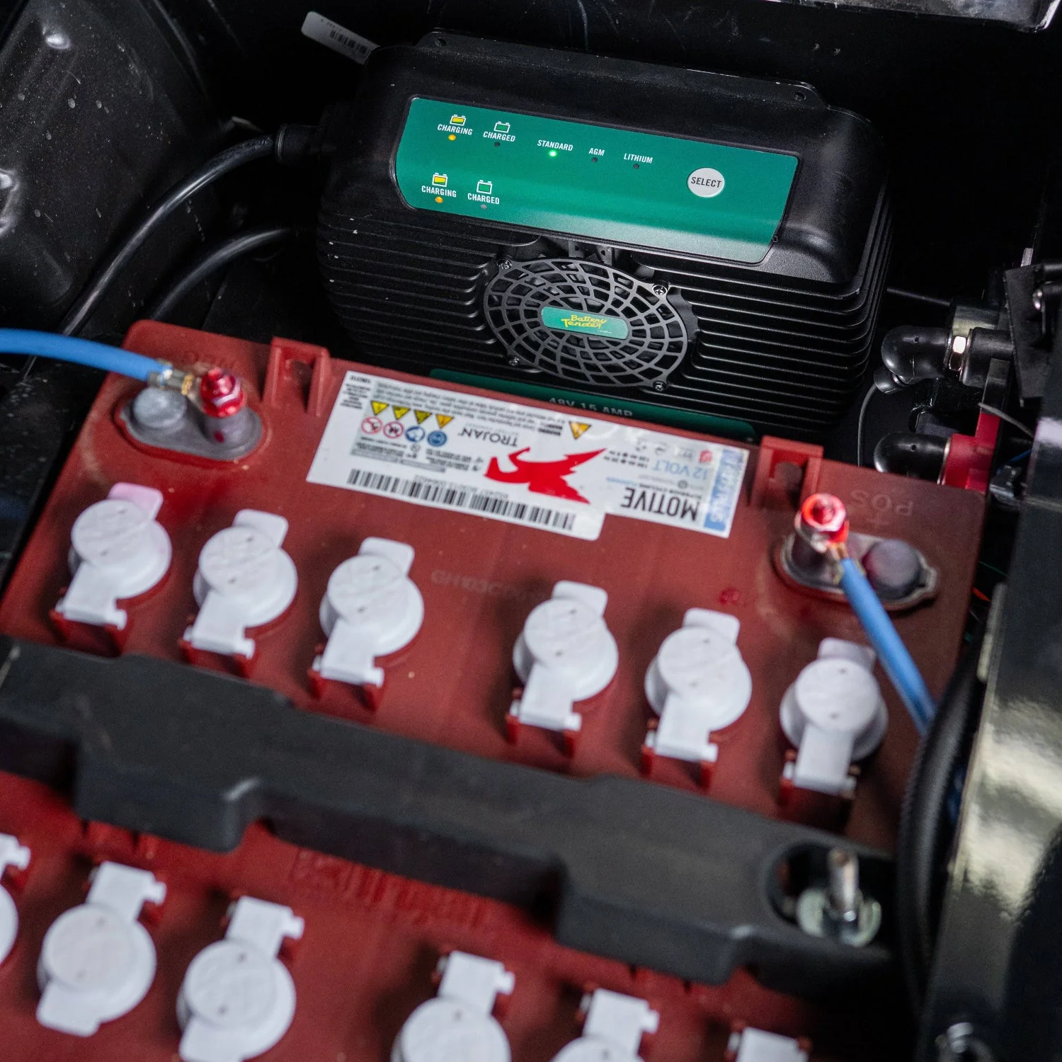 PowerPlus 24V 20 AMP Single Output On-Board Battery Charger and Maintainer - Image 2