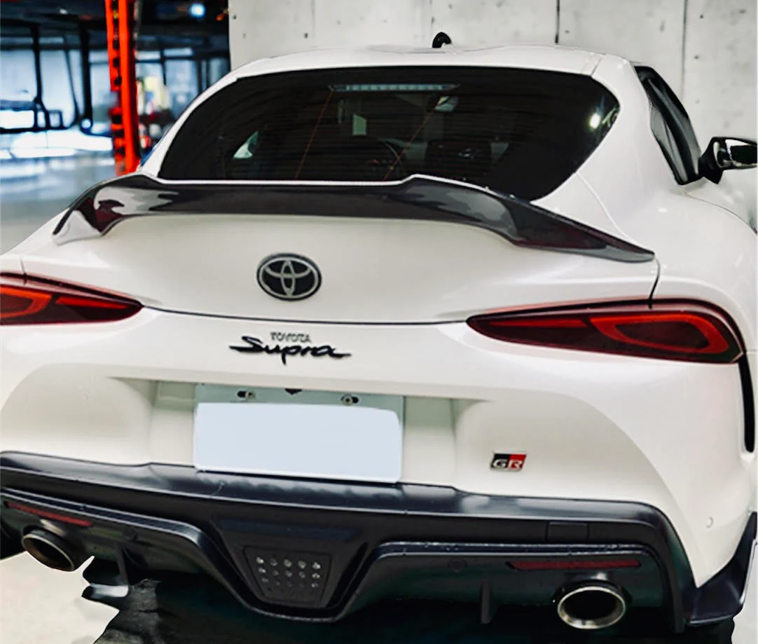 Toyota Supra V Type Trunk Spoiler - HoneyComb Carbon Fiber - Image 5